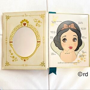 Besame Rare Snow White Eyeshadow Pallete GUC